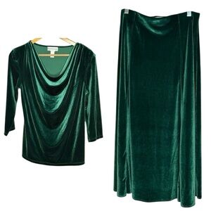 Green velvet 2-piece set Skirt and Top